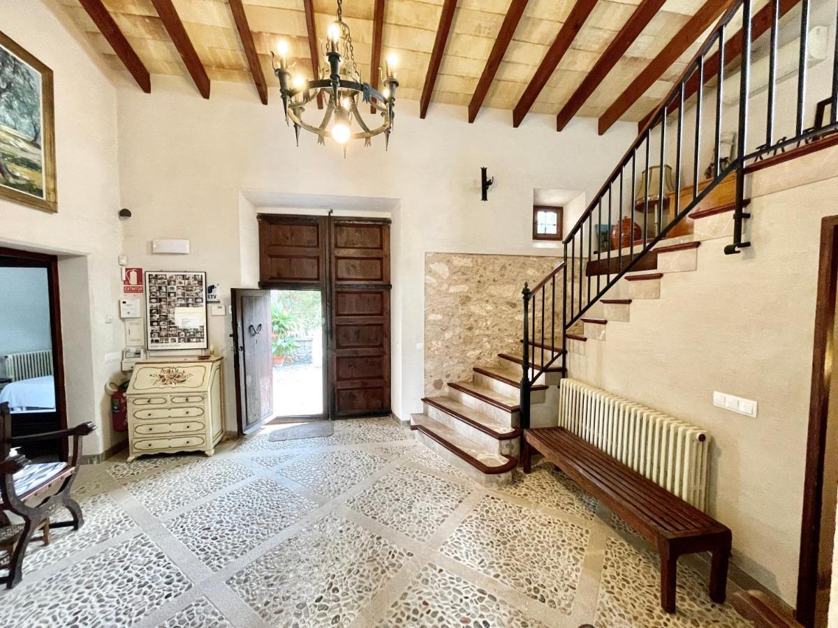 Villa Son Jordi Nou, Beautiful Near Alaro Big Swimming Pool, Bbq Mountain Views 12people