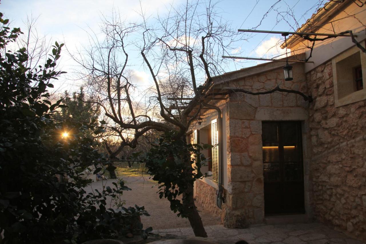 Villa Son Jordi Nou, Beautiful Near Alaro Big Swimming Pool, Bbq Mountain Views 12people