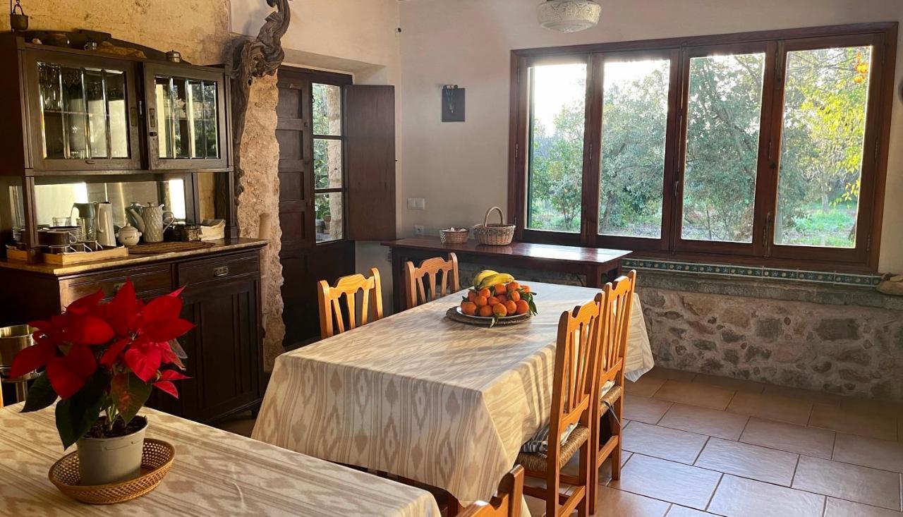 Villa Son Jordi Nou, Beautiful Near Alaro Big Swimming Pool, Bbq Mountain Views 12people *