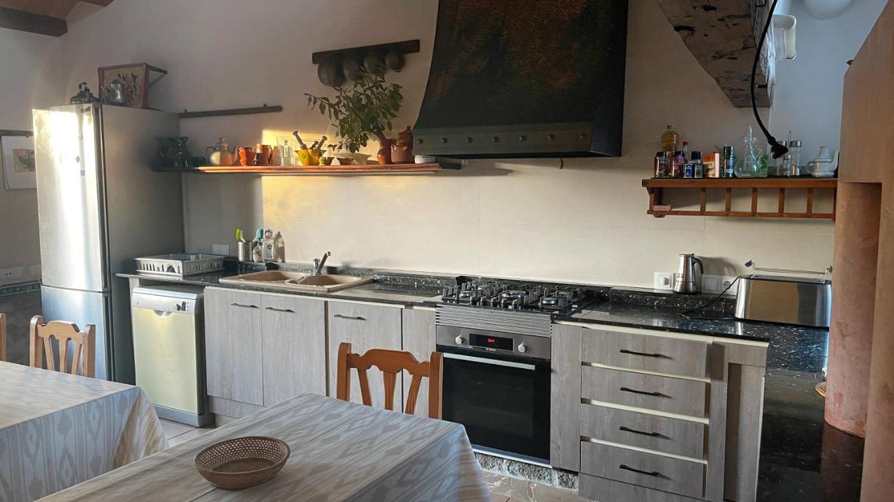 Son Jordi Nou, Beautiful Near Alaro Big Swimming Pool, Bbq Mountain Views 12people Villa Consell
